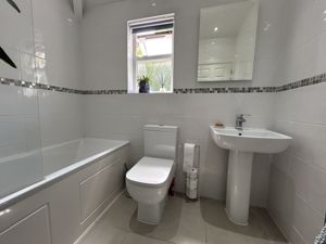 Photo 27- click for photo gallery